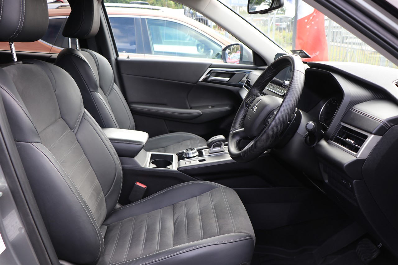 2024 Mitsubishi Outlander