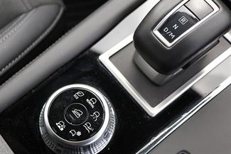 2024 Mitsubishi Outlander - Thumbnail