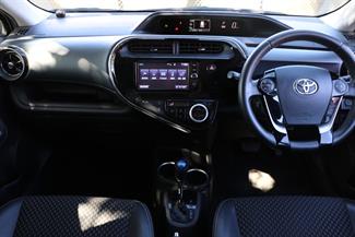 2018 Toyota Aqua - Thumbnail