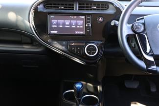 2018 Toyota Aqua - Thumbnail