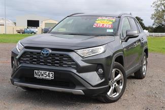 2021 Toyota RAV4 - Thumbnail