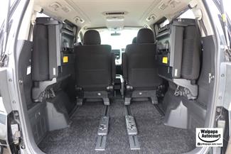2012 Toyota Vellfire - Thumbnail