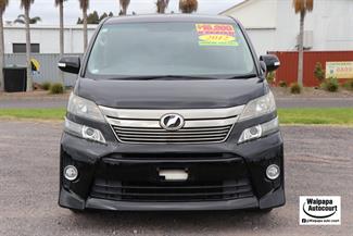 2012 Toyota Vellfire - Thumbnail