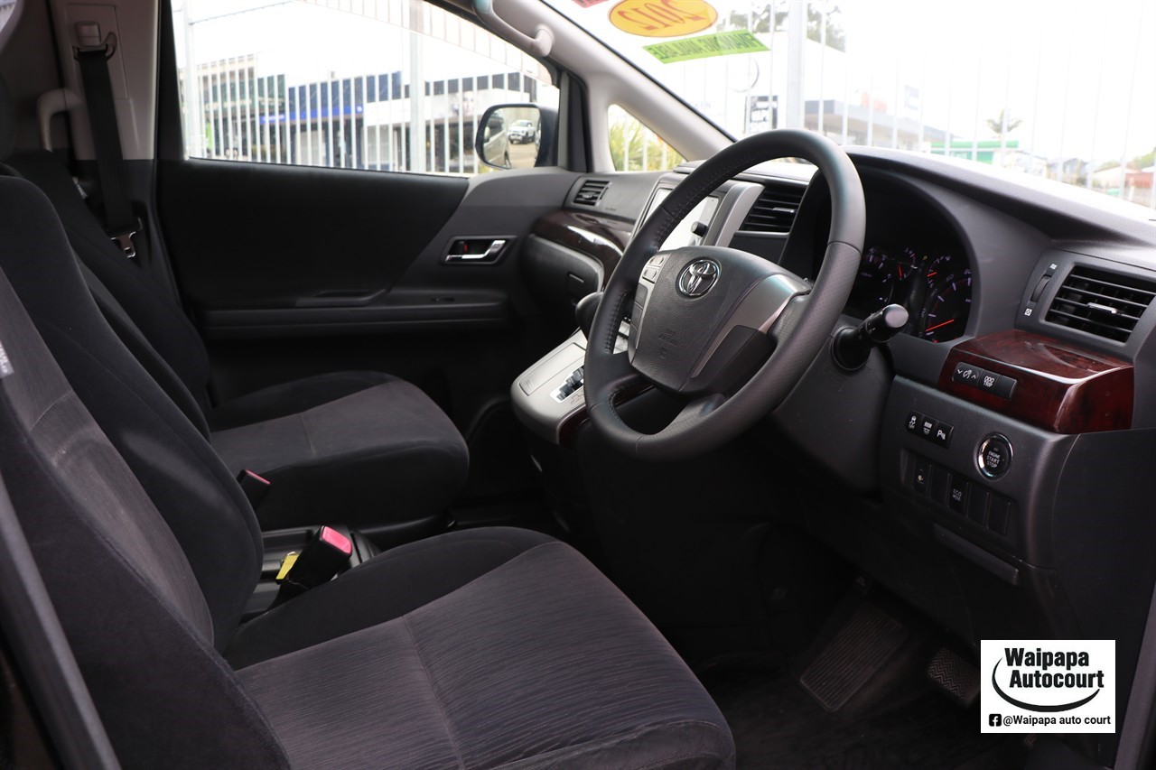2012 Toyota Vellfire