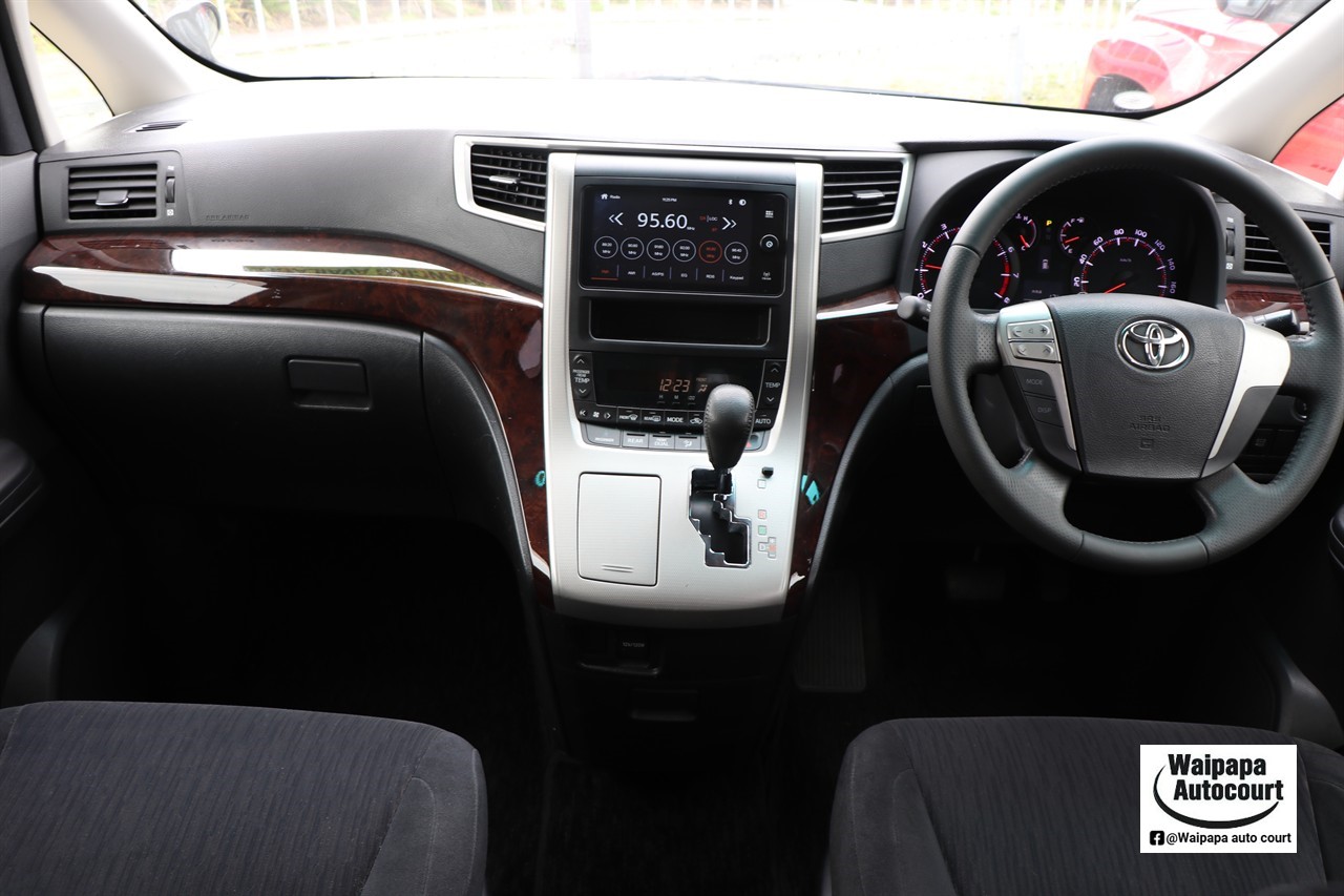 2012 Toyota Vellfire