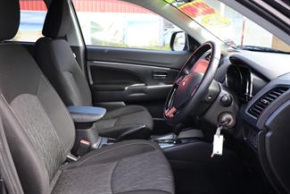 2024 Mitsubishi ASX - Thumbnail