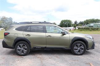 2021 Subaru Outback - Thumbnail