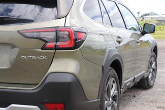 2021 Subaru Outback - Thumbnail