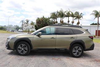 2021 Subaru Outback - Thumbnail