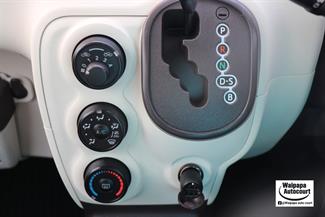 2015 Toyota Spade - Thumbnail