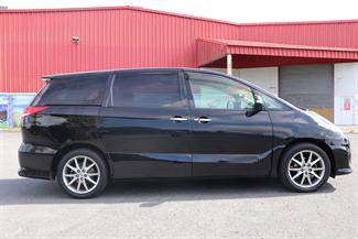 2012 Toyota Estima - Thumbnail