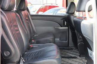 2012 Toyota Estima - Thumbnail