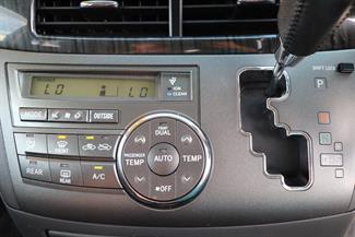 2012 Toyota Estima - Thumbnail