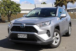2021 Toyota RAV4 - Thumbnail