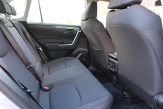 2021 Toyota RAV4 - Thumbnail