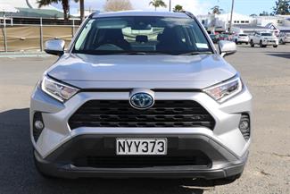 2021 Toyota RAV4 - Thumbnail