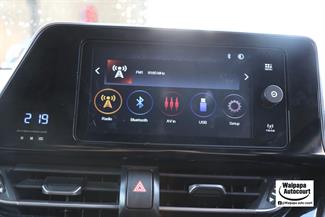 2017 Toyota C-Hr - Thumbnail