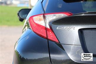 2017 Toyota C-Hr - Thumbnail