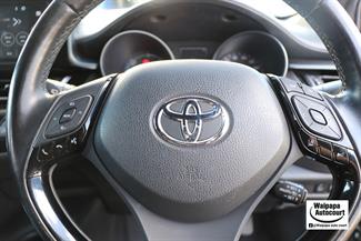 2017 Toyota C-Hr - Thumbnail