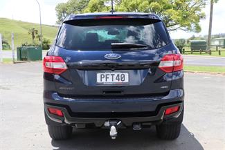 2022 Ford Everest - Thumbnail