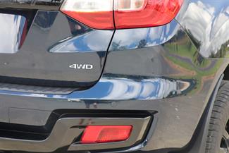 2022 Ford Everest - Thumbnail