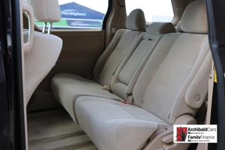 2009 Toyota Vellfire - Thumbnail