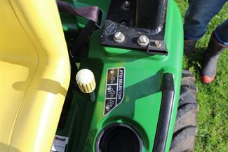 2006 John Deere 2305 - Thumbnail
