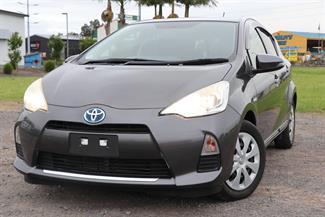 2013 Toyota Aqua - Thumbnail