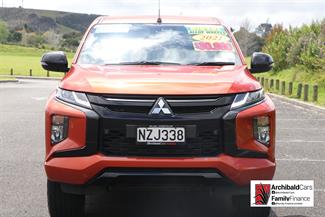 2022 Mitsubishi Triton - Thumbnail