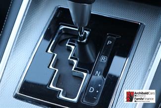 2022 Mitsubishi Triton - Thumbnail