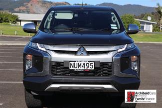 2022 Mitsubishi Triton - Thumbnail
