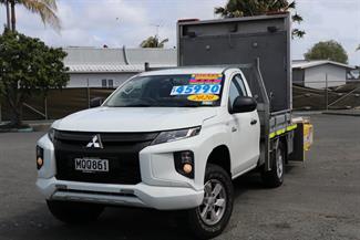 2020 Mitsubishi Triton - Thumbnail