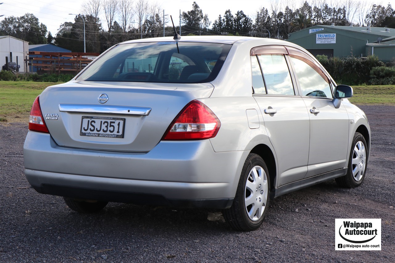 2005 Nissan Tiida