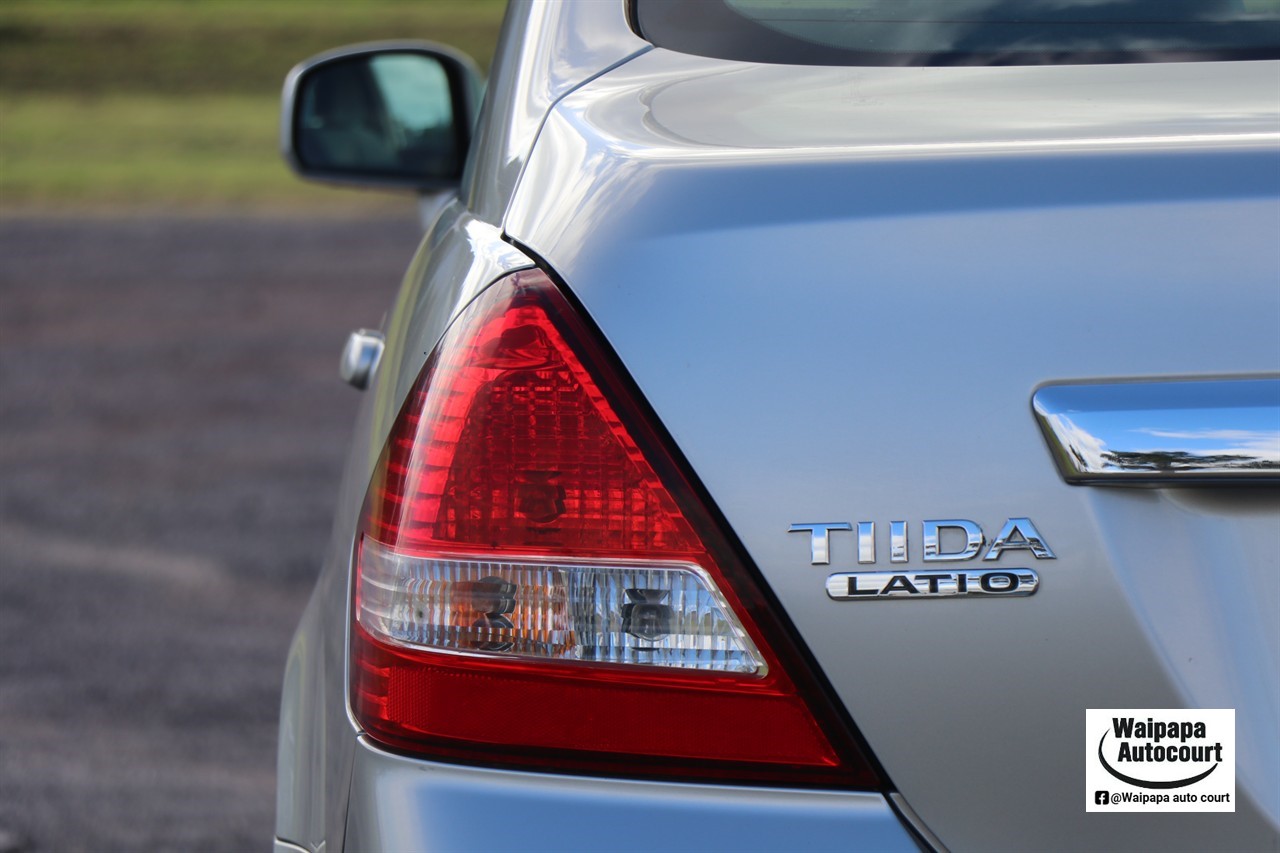 2005 Nissan Tiida