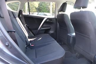 2018 Toyota RAV4 - Thumbnail