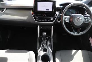2022 Toyota Corolla Cross - Thumbnail