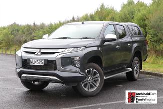 2022 Mitsubishi Triton - Thumbnail