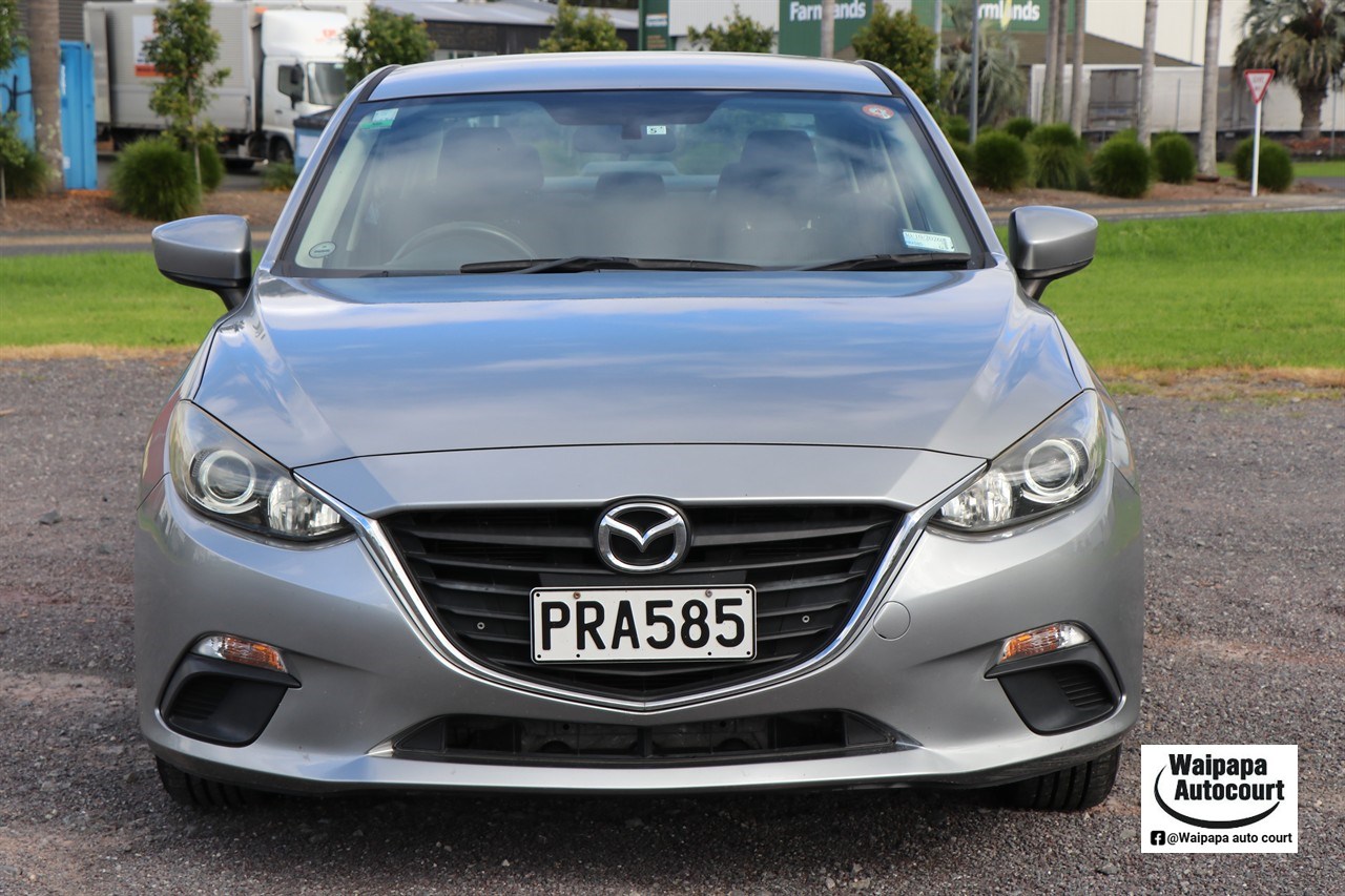2016 Mazda Axela