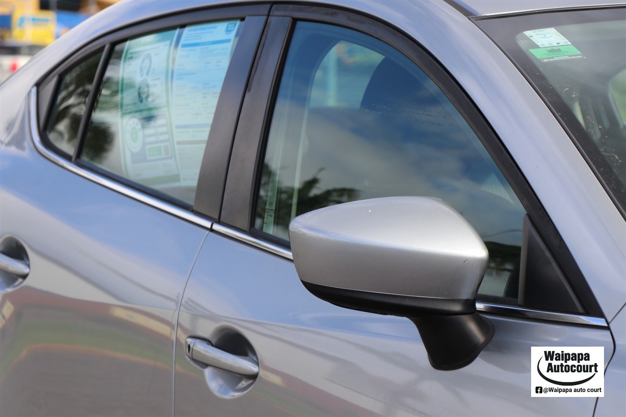 2016 Mazda Axela