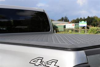 2022 Toyota Hilux - Thumbnail