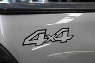 2022 Toyota Hilux - Thumbnail