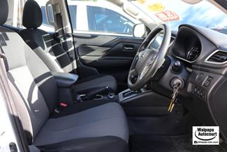 2021 Mitsubishi Triton - Thumbnail