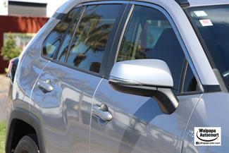 2021 Toyota RAV4 - Thumbnail