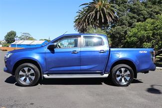 2022 Isuzu D-Max - Thumbnail