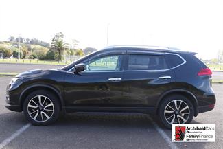 2020 Nissan X-Trail - Thumbnail