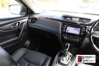 2020 Nissan X-Trail - Thumbnail