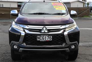 2016 Mitsubishi Pajero Sport - Thumbnail