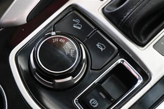 2016 Mitsubishi Pajero Sport - Thumbnail