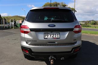 2022 Ford Everest - Thumbnail