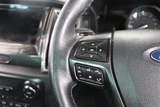 2022 Ford Everest - Thumbnail